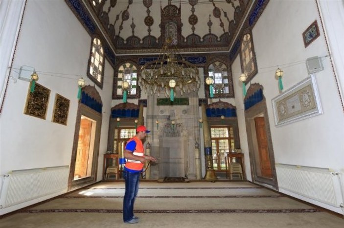Nevşehir’de camiler gül kokuyor