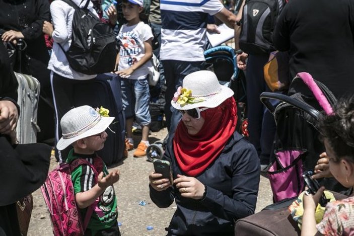 Suriyeliler bayram için ülkelerine dönüyor