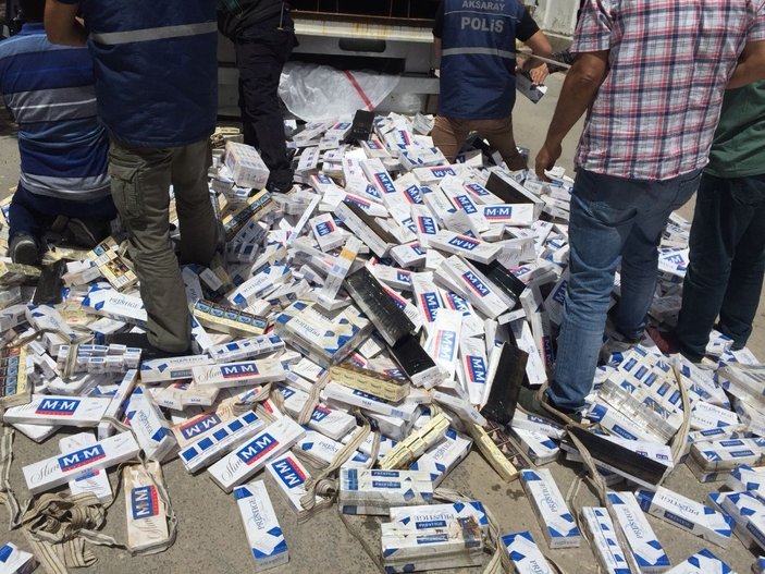 Tır dorsesinde 18 bin paket kaçak sigara yakalandı