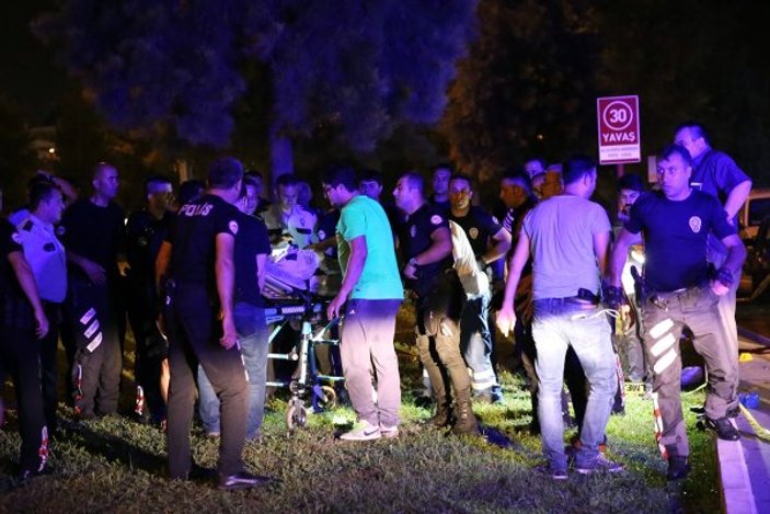 Polis incelediği tabancanın ateş alması sonucu öldü