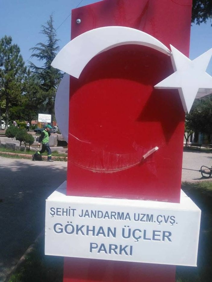 Isparta’da şehidin anıtına zarar verdiler