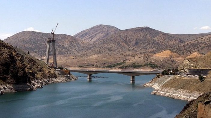 Yeni Kömürhan Köprüsü'nün yüzde 82'si tamamlandı