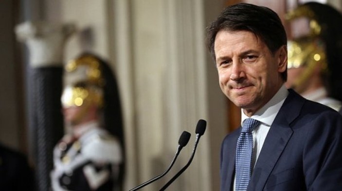 Conte İtalya'da bakanı veto yediği için hükümeti kurmadı
