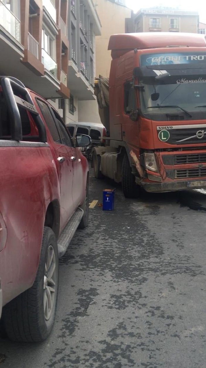 İstanbul'da hafriyat kamyonu dehşet saçtı