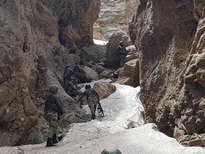 Van'da PKK'ya ait 3 sığınak bulundu