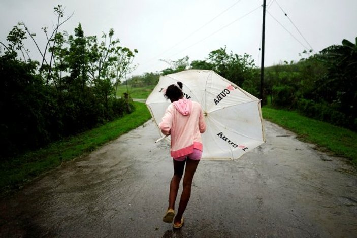 Küba'da fırtına, can kayıplarına neden oldu