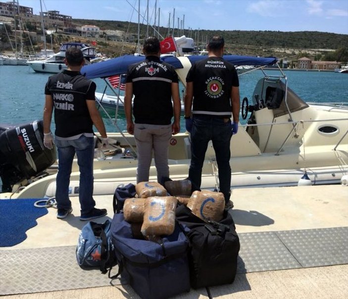 İzmir'de uyuşturucu teknesine nefes kesen operasyon
