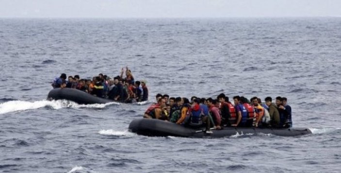 Libya açıklarında 158 kaçak göçmen kurtarıldı