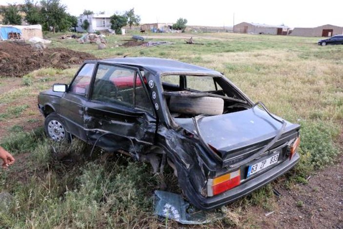 Şanlıurfa'da küçük çocuğun kullandığı otomobil kaza yaptı