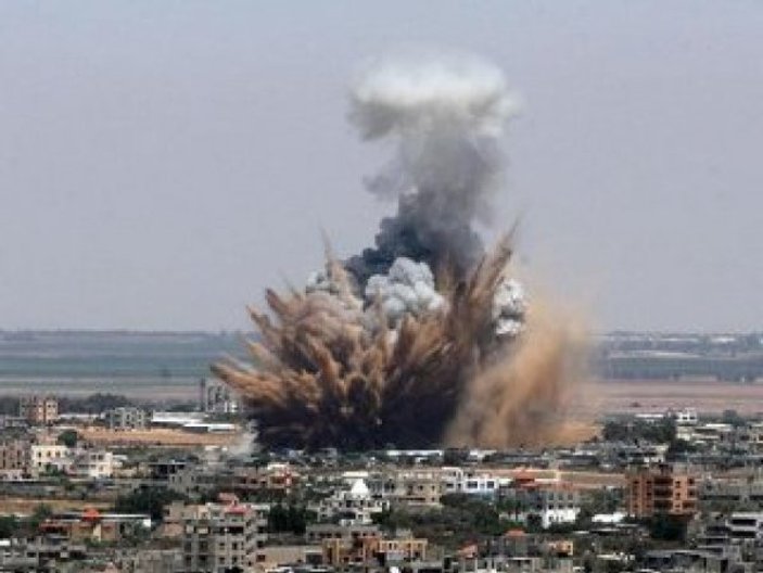 İsrail ordusundan Gazze'ye hava saldırıları
