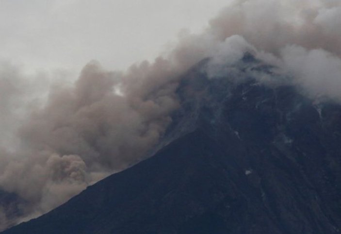 Guatemala'da yanardağ patlaması
