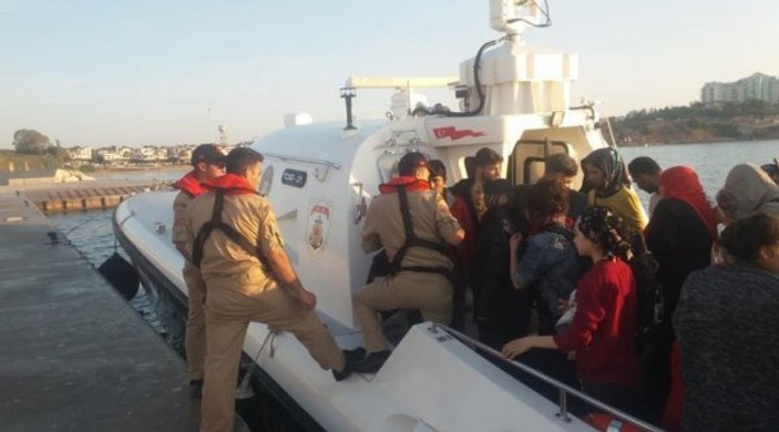 Didim’de 23’ü çocuk 43 kaçak göçmen yakalandı