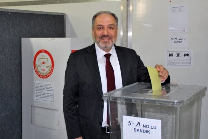 AK Partili milletvekili Yeneroğlu Almanya'da oy kullandı