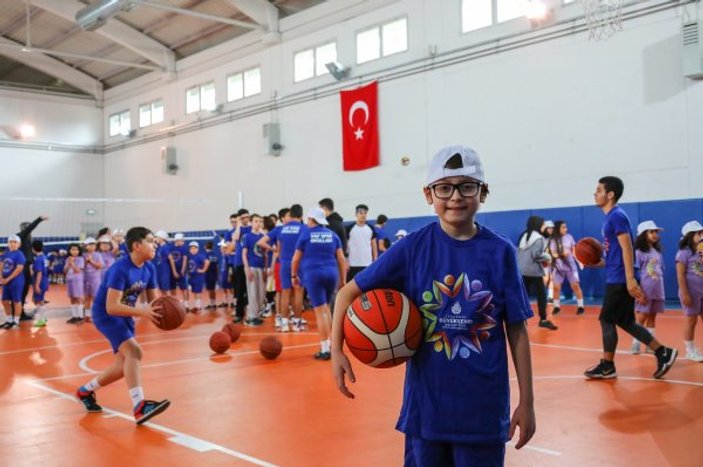 İBB spor tesisi ve salonlarında yaz spor okulları başlıyor