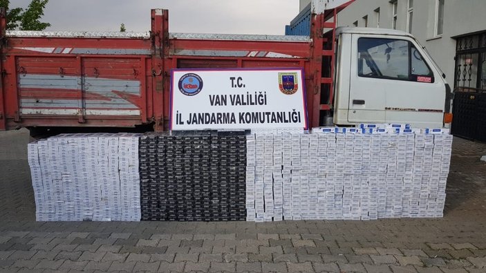Van'da jandarma 10 bin 610 paket kaçak sigara ele geçirdi