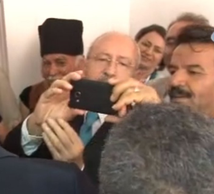 Kılıçdaroğlu'nun selfie mücadelesi