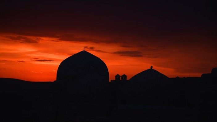 Mardin'de gün batımı manzarası