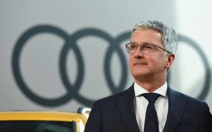 Alman otomotiv devinin CEO’sunun evine baskın düzenlendi