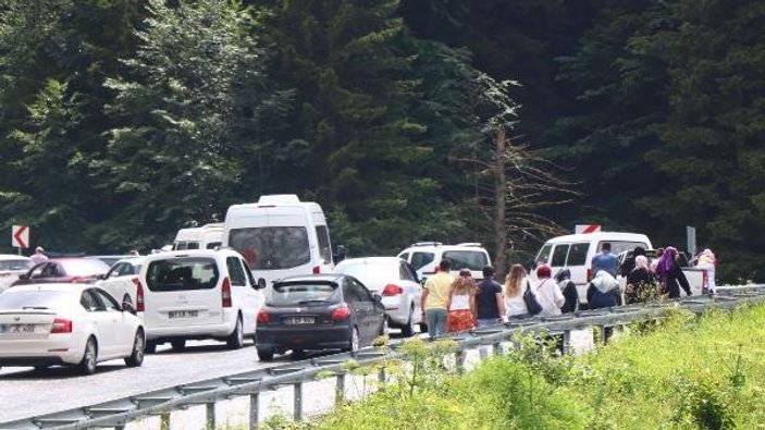 Bayramda Uzungöl trafiği