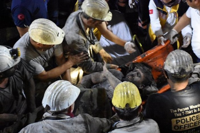 Göçük altında kalan madenciler kurtarıldı
