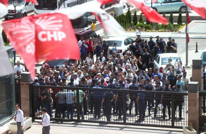 CHP parti merkezinde yoğun güvenlik önlemi