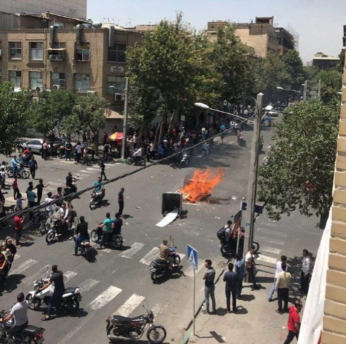 İran'da ekonomik protesto
