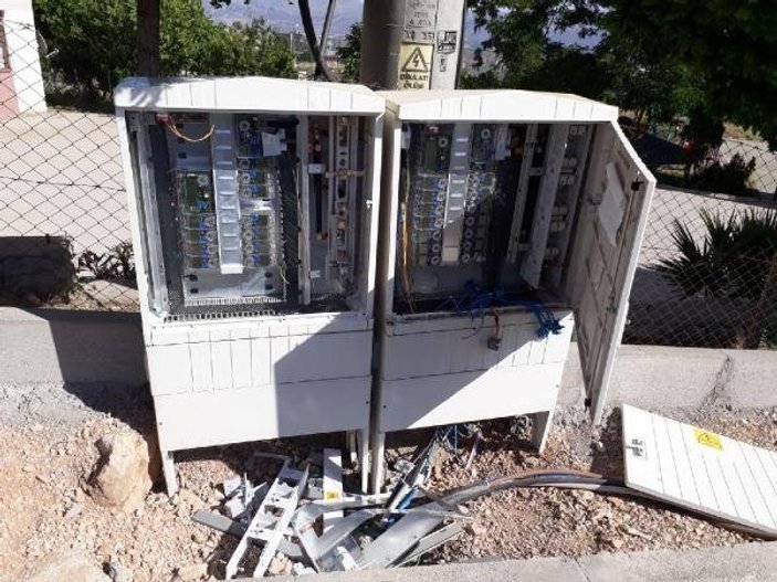 Şırnak'ta kaçak elektriği önleyen panolar kırıldı