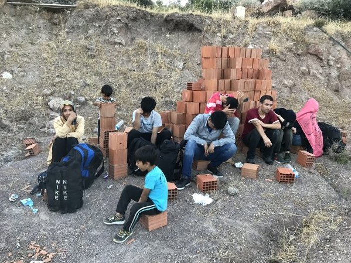 Çanakkale'de 111 göçmen yakalandı