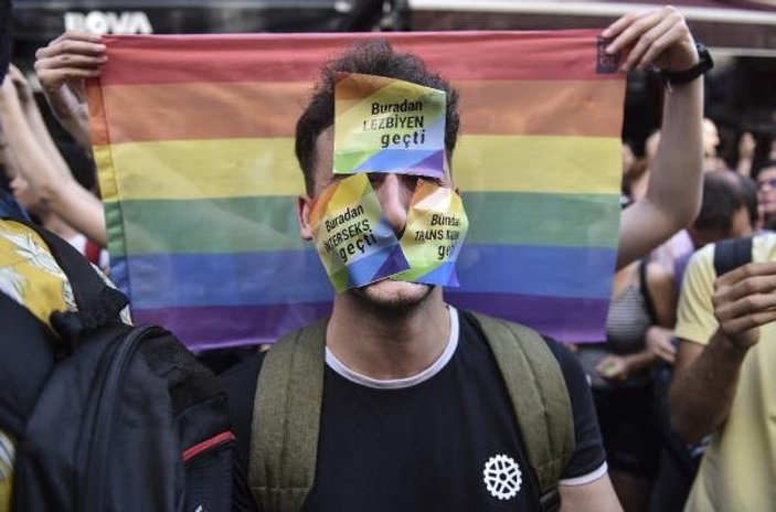 İstanbul'da LGBT yürüyüşü