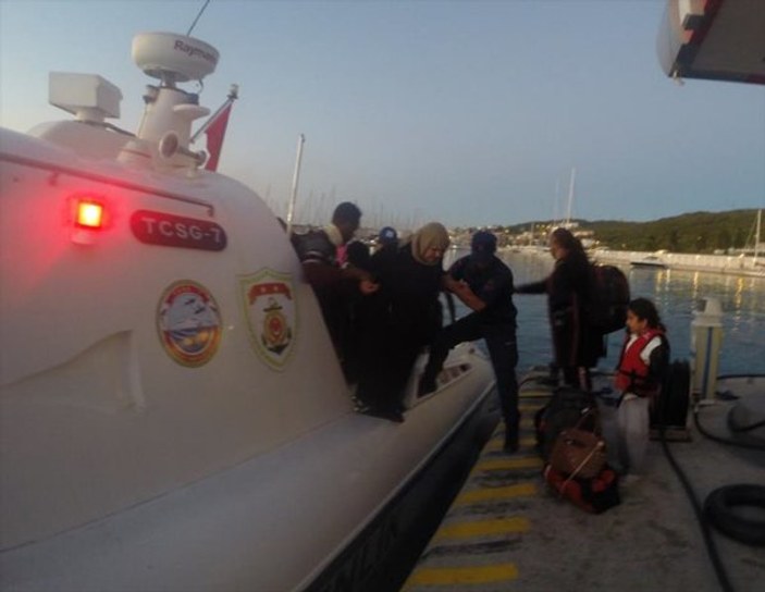 İzmir'de 43 kaçak göçmen yakalandı
