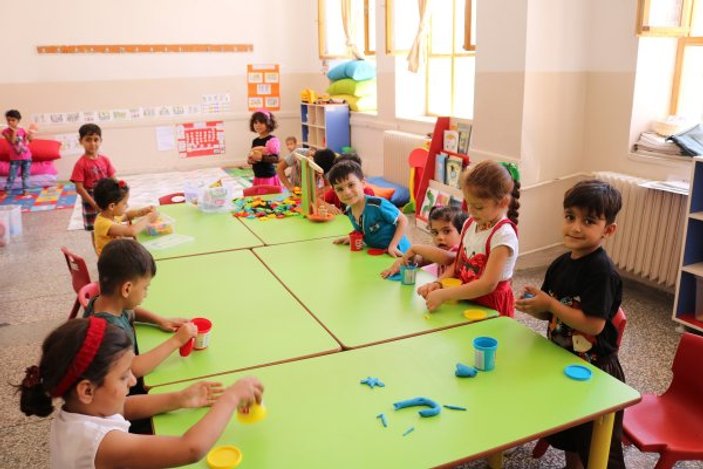 Suriyeli çocuklar için anasınıfı açıldı