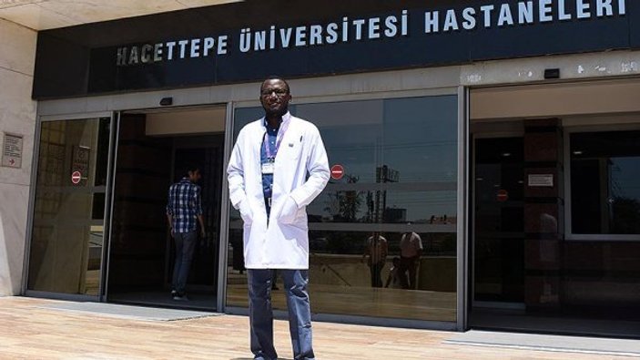 Gambiyalı doktor eğitim aldığı Hacettepe'de çalışıyor