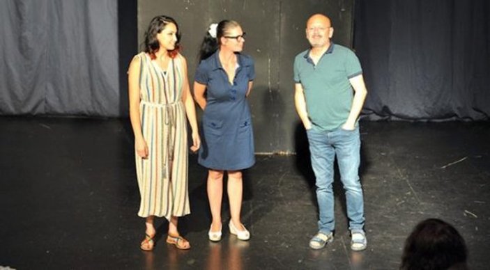 Türk tiyatro kültürünü Almanya'da tanıtıyorlar