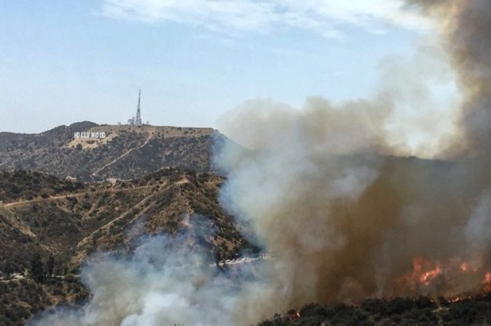 Los Angeles'ta büyük yangın