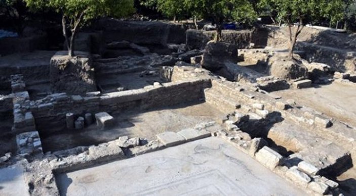 İnşaat kazısında antik döneme ait balıkçı evi bulundu