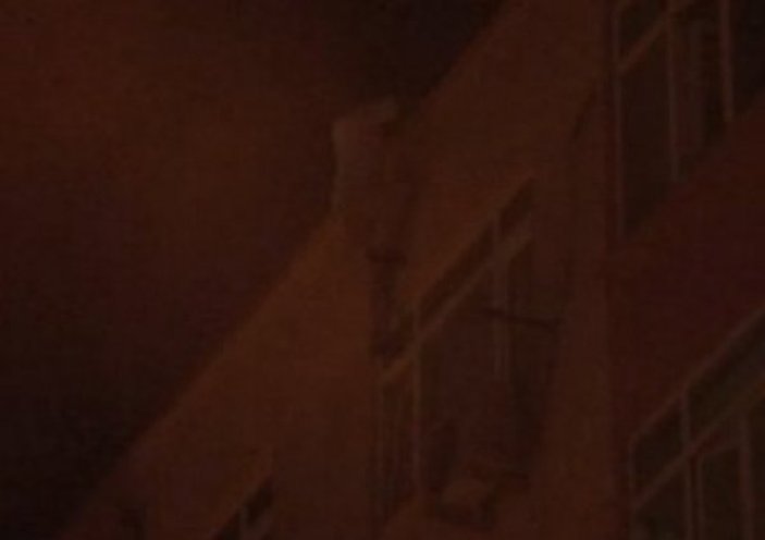 Şişli’de çatıya çıkan bir kişi, etrafa rastgele ateş açtı