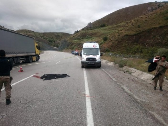 Erzincan'da kaza: 1 ölü, 1 yaralı