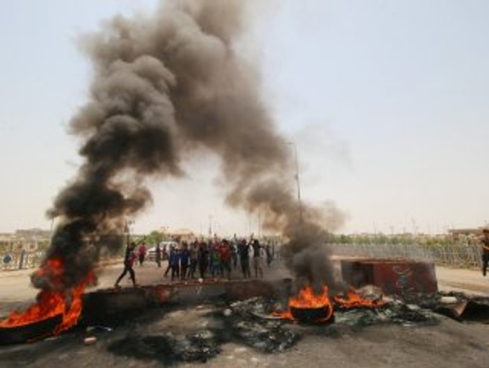 Irak'ın güneyinde gösteriler: 5 ölü 190 yaralı