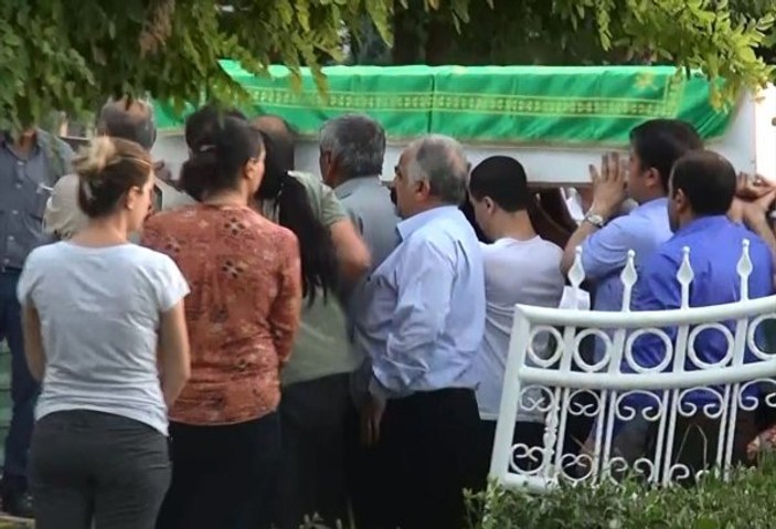 HDP'li 2 vekil daha PKK cenazesine katıldı