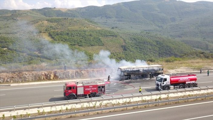Boş yolcu otobüsü Bursa'da yandı