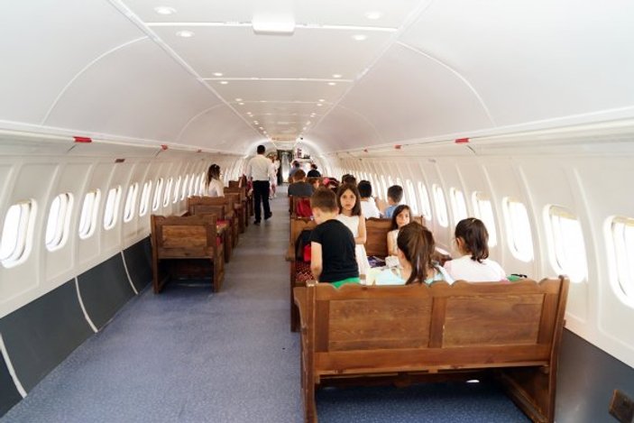 Dev yolcu uçağı Millet Kıraathanesine dönüştü