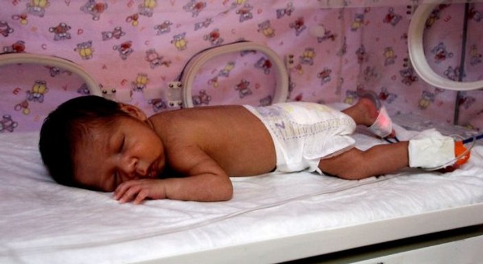 Mersin'de 10 günlük bebek sokağa bırakıldı
