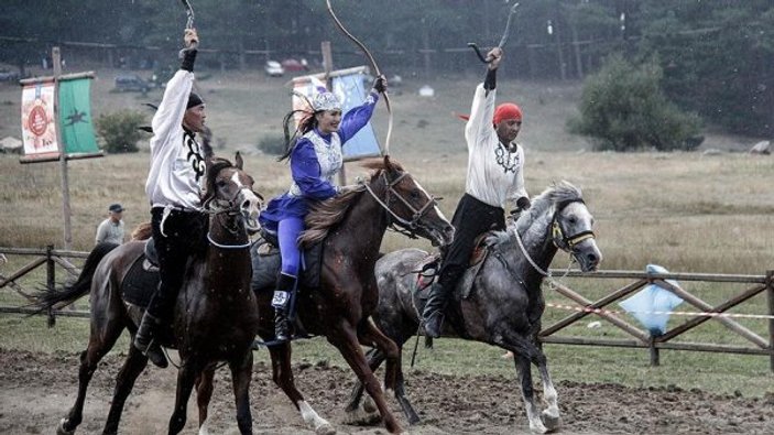 Bursa'da Türk Dünyası Ata Sporları Şenliği