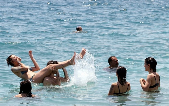 Antalya turizmde 7 milyona koşuyor