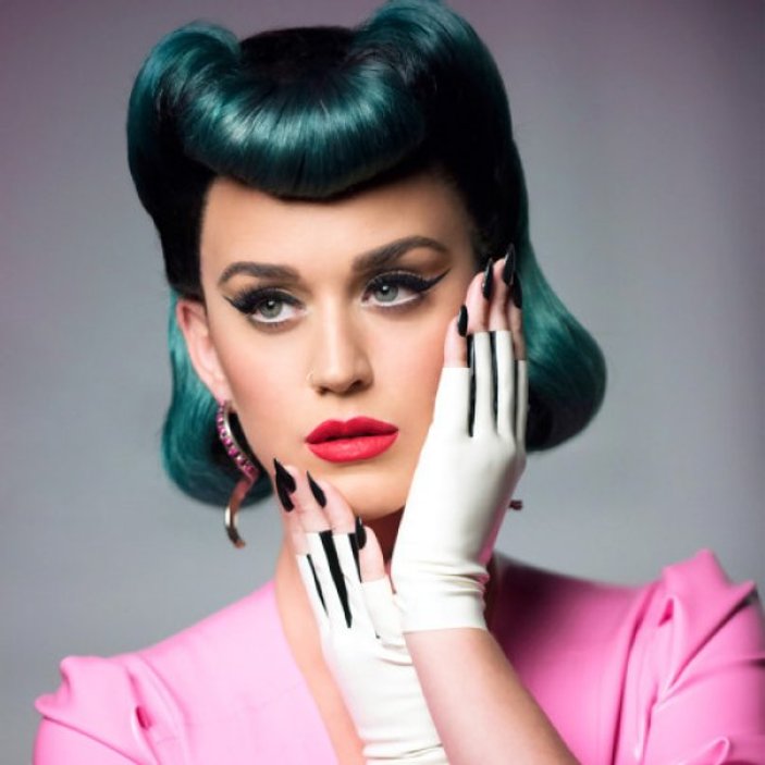 Katy Perry: Kalbimi çok kırdı