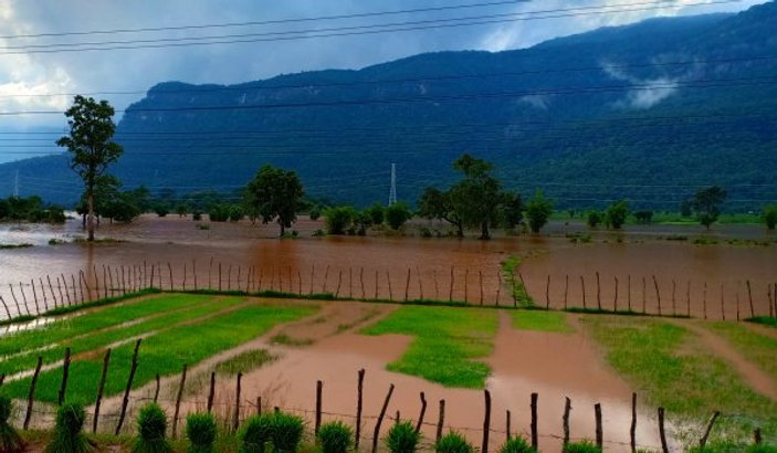Laos'ta çöken baraj nedeniyle 3 bin kişi yardım bekliyor