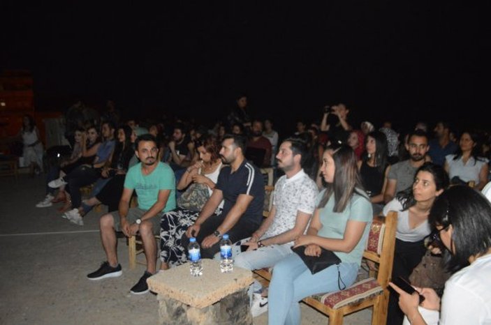 Mardin’in tarihi damlarında sinema keyfi
