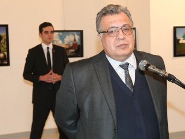 Karlov suikastinde eski polis tutuklandı