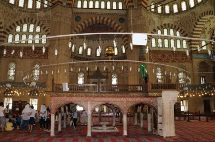 Osmanlı mimarisinin estetiği olan Selimiye Camii