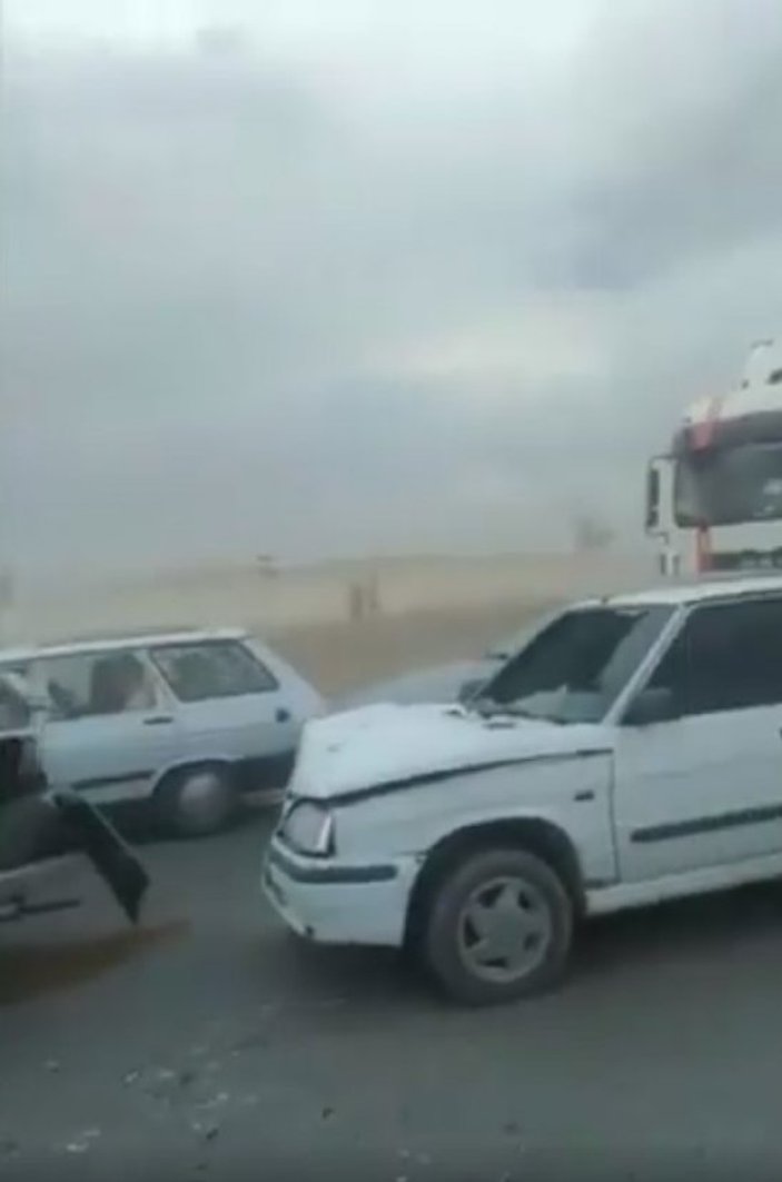 Konya'da kum fırtınası: 17 yaralı